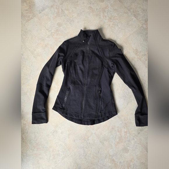 Lululemon Women's Black Define Jacket size 8 Unique style - Picture 1 of 4